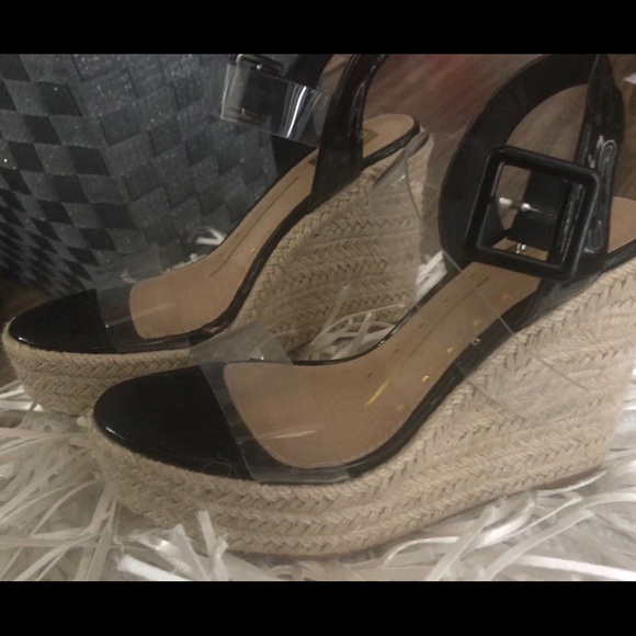 Heels - Picture 2 of 4